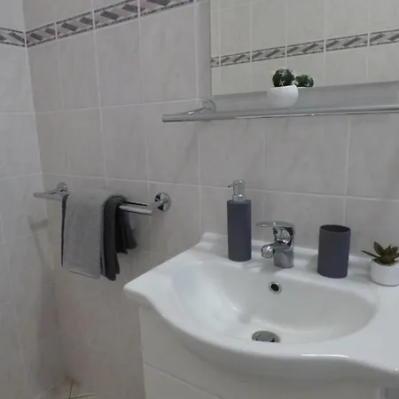 Ildiko Apartman Appartamento *